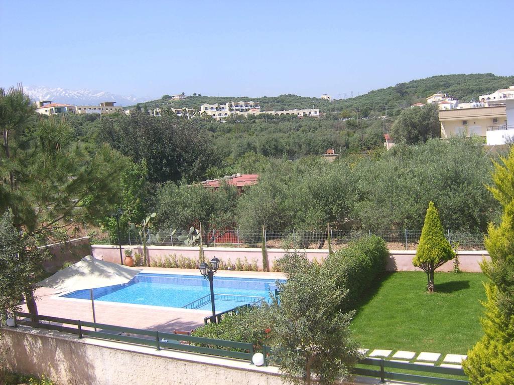 Villa Alimedon 알미리다 외부 사진